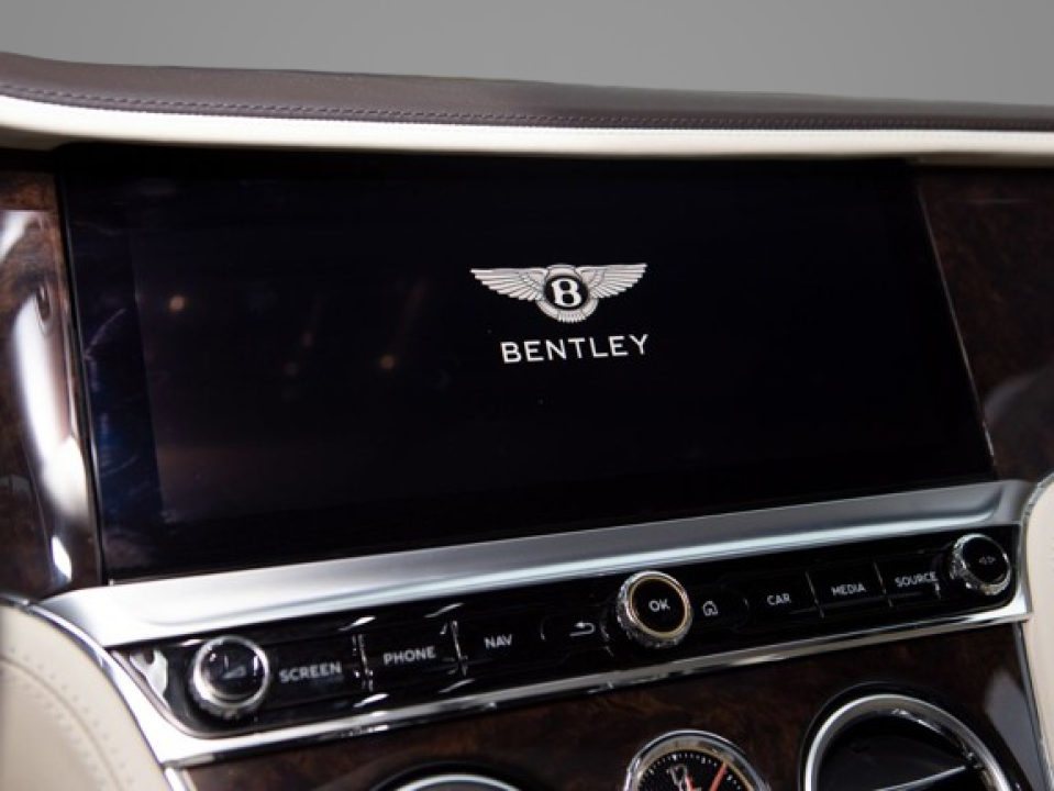 Bentley Continental GTC V8 - foto 12