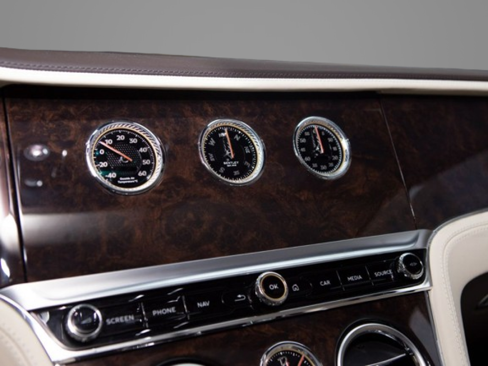 Bentley Continental GTC V8 - foto 13