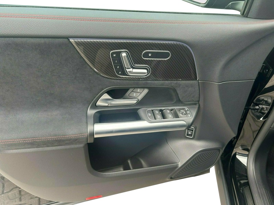 Mercedes-Benz GLA 220d 4MATIC AMG Line - foto 15