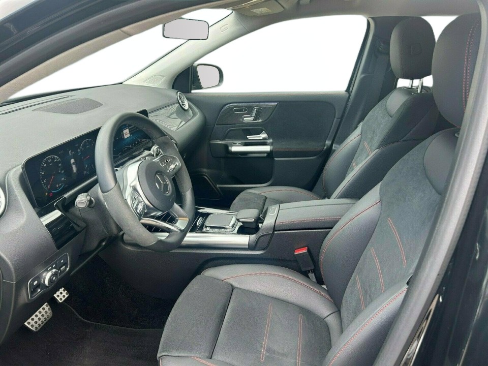 Mercedes-Benz GLA 220d 4MATIC AMG Line - foto 9