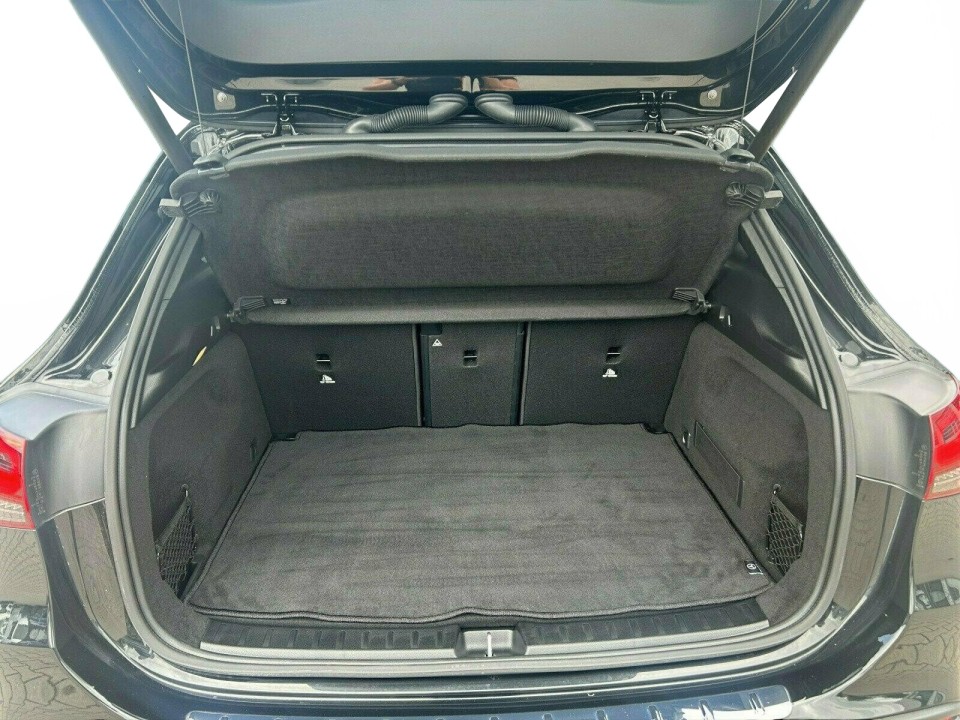 Mercedes-Benz GLA 220d 4MATIC AMG Line - foto 16