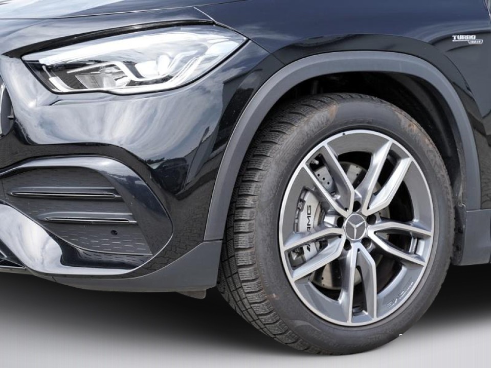 Mercedes-Benz GLA AMG 35 4MATIC - foto 15
