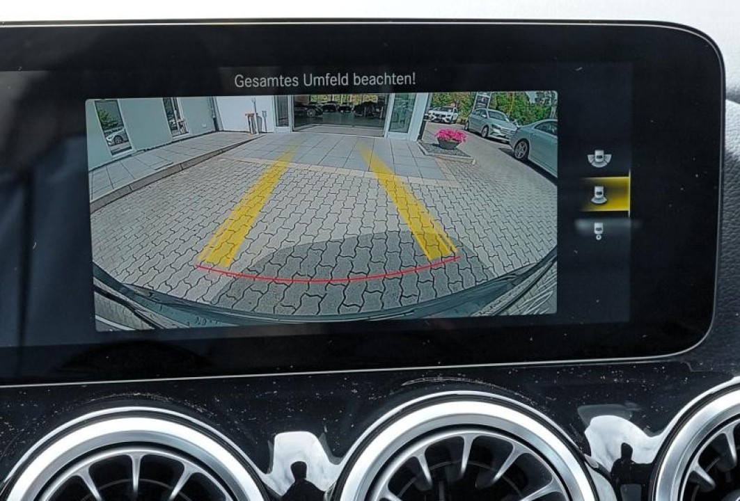 Mercedes-Benz GLA AMG 35 4MATIC - foto 13