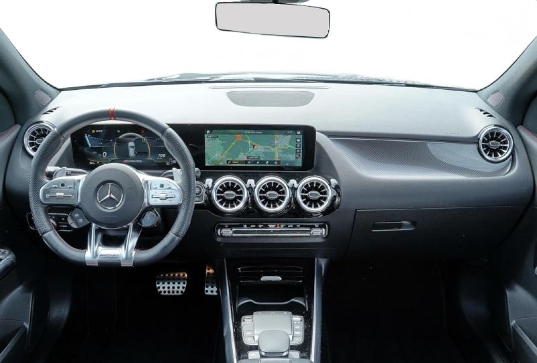 Mercedes-Benz GLA AMG 35 4MATIC - foto 8