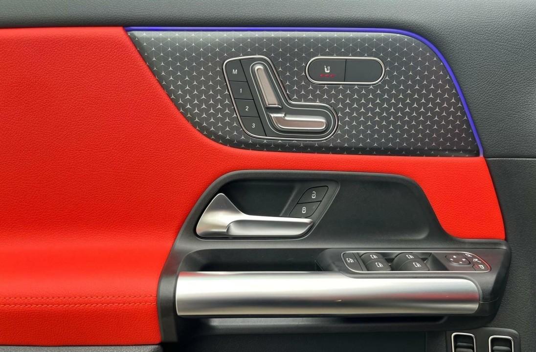 Mercedes-Benz GLA 250e AMG Line - foto 11