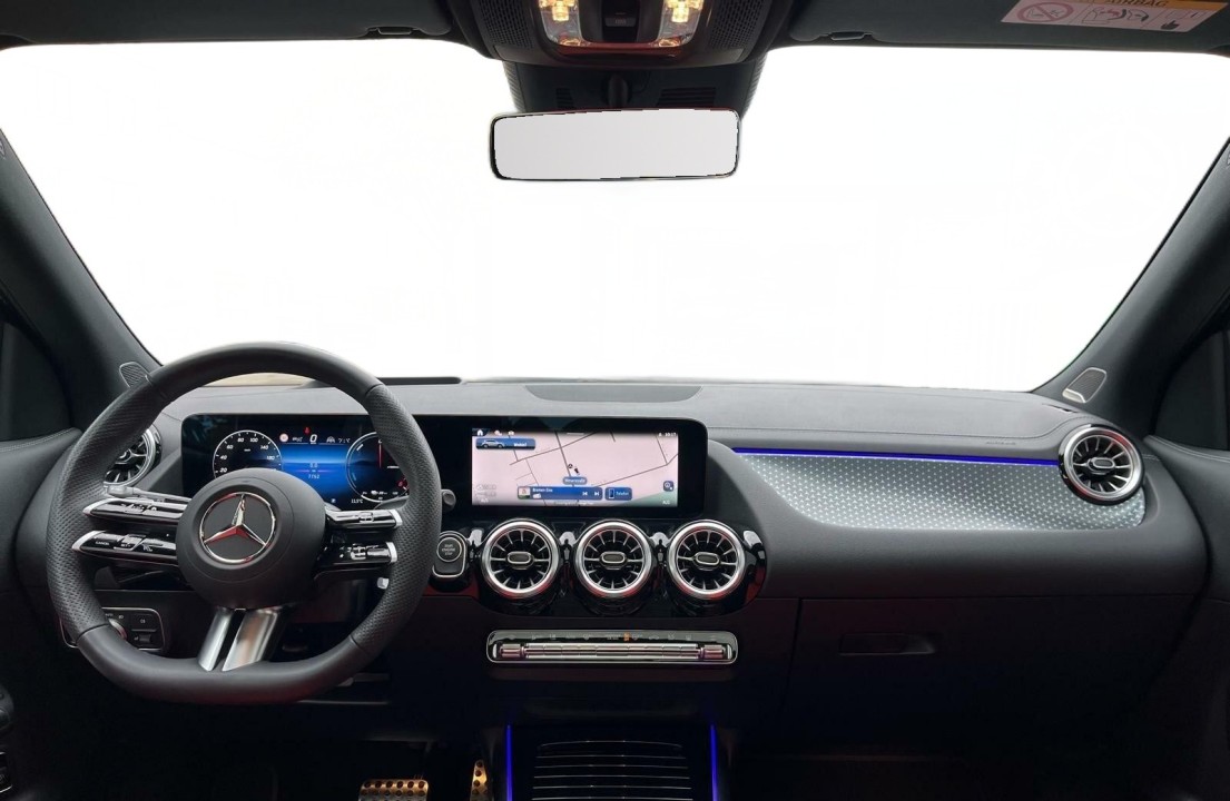 Mercedes-Benz GLA 250e AMG Line - foto 7