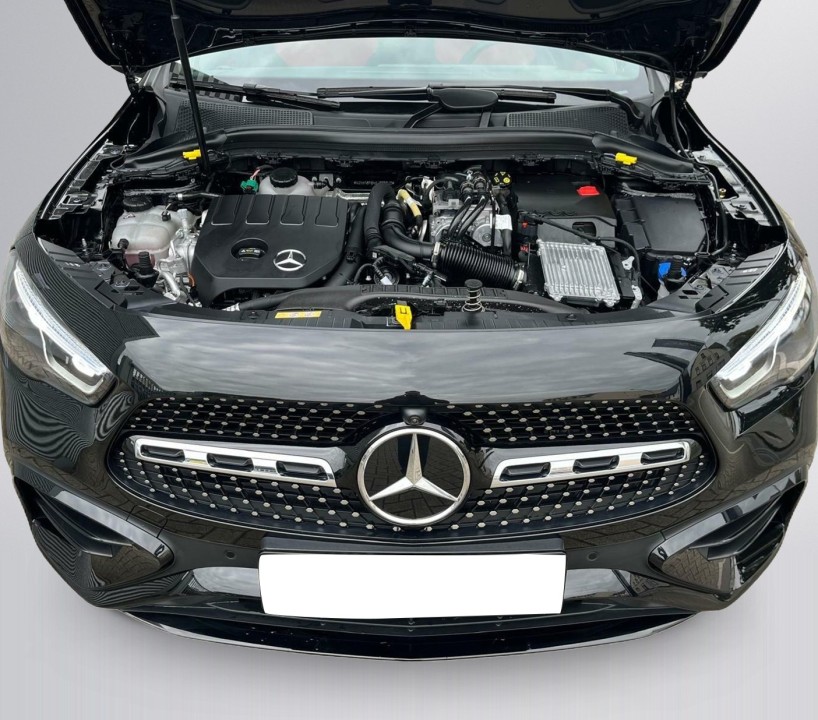 Mercedes-Benz GLA 250e AMG Line - foto 13