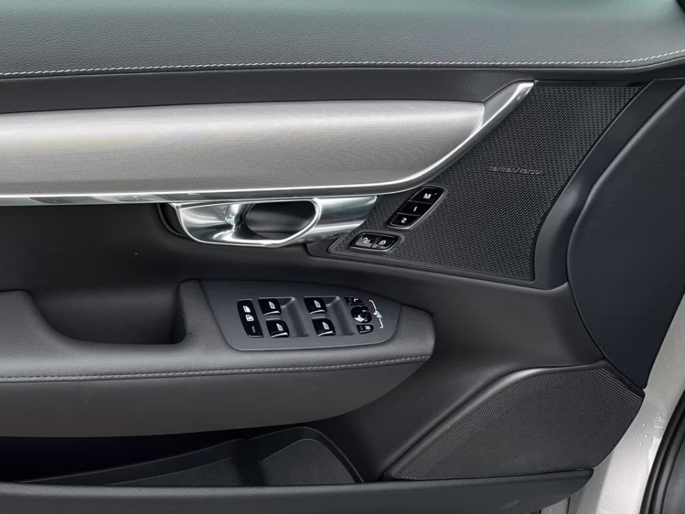 Volvo S90 T8 Recharge AWD - foto 10