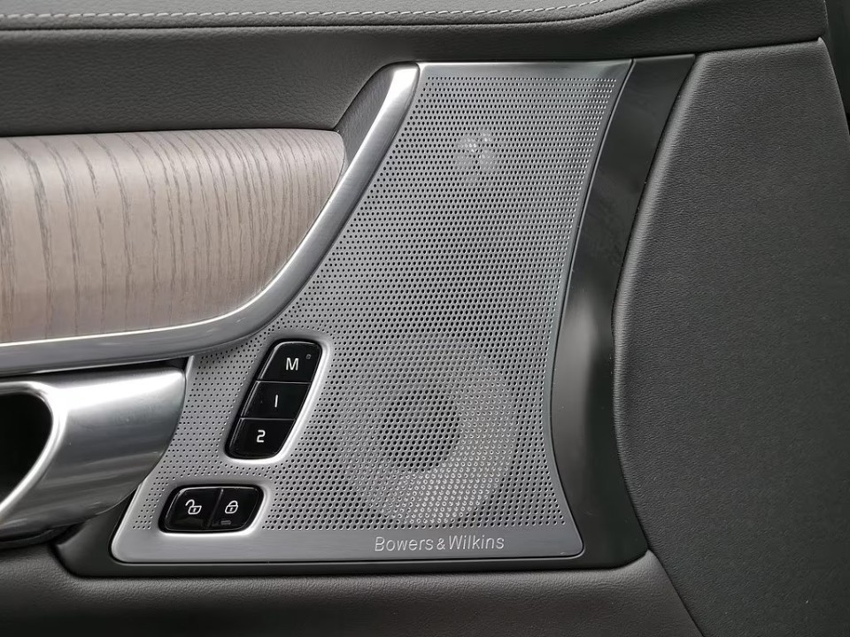 Volvo S90 T8 Recharge AWD Ultimate Dark - foto 23