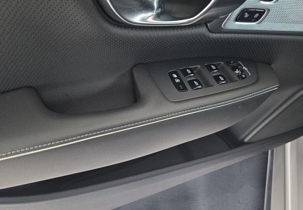 Volvo S90 T8 Recharge AWD Ultimate Dark - foto 15