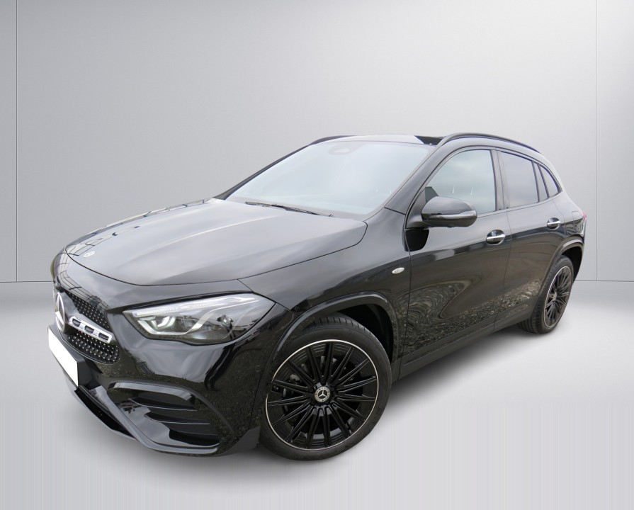 Mercedes-Benz GLA 250e AMG Line (2)