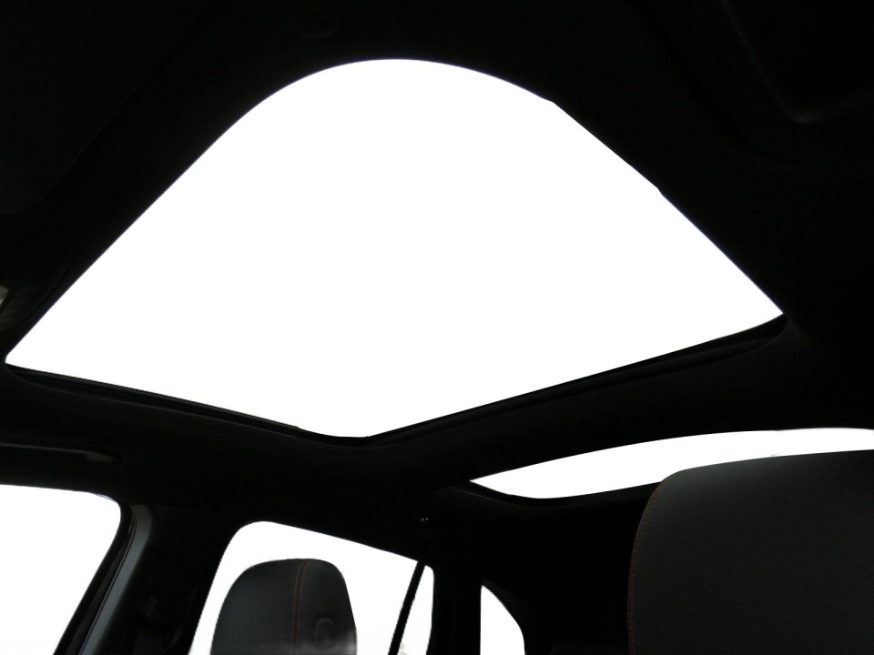 Mercedes-Benz GLA 250e AMG Line - foto 21