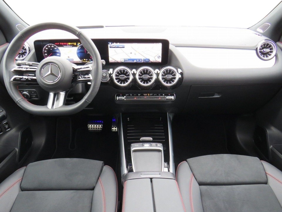 Mercedes-Benz GLA 250e AMG Line - foto 15