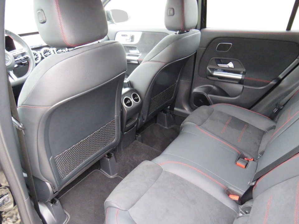 Mercedes-Benz GLA 250e AMG Line - foto 9