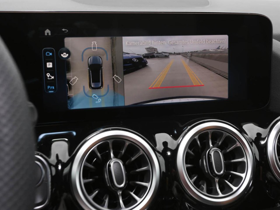 Mercedes-Benz GLA 220d 4MATIC AMG Line - foto 15