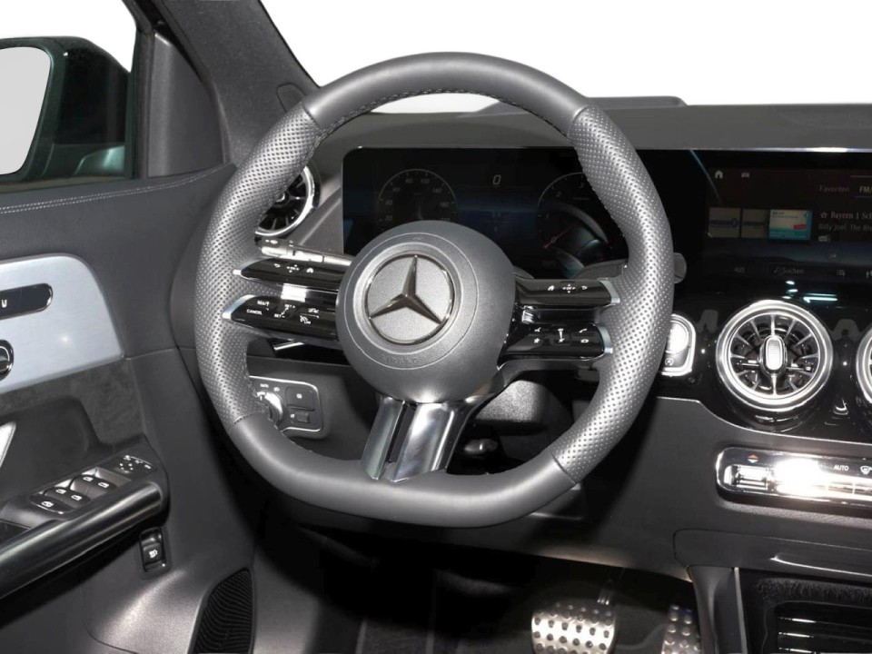 Mercedes-Benz GLA 220d 4MATIC AMG Line - foto 9