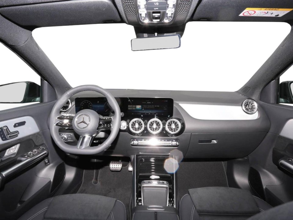 Mercedes-Benz GLA 220d 4MATIC AMG Line - foto 8