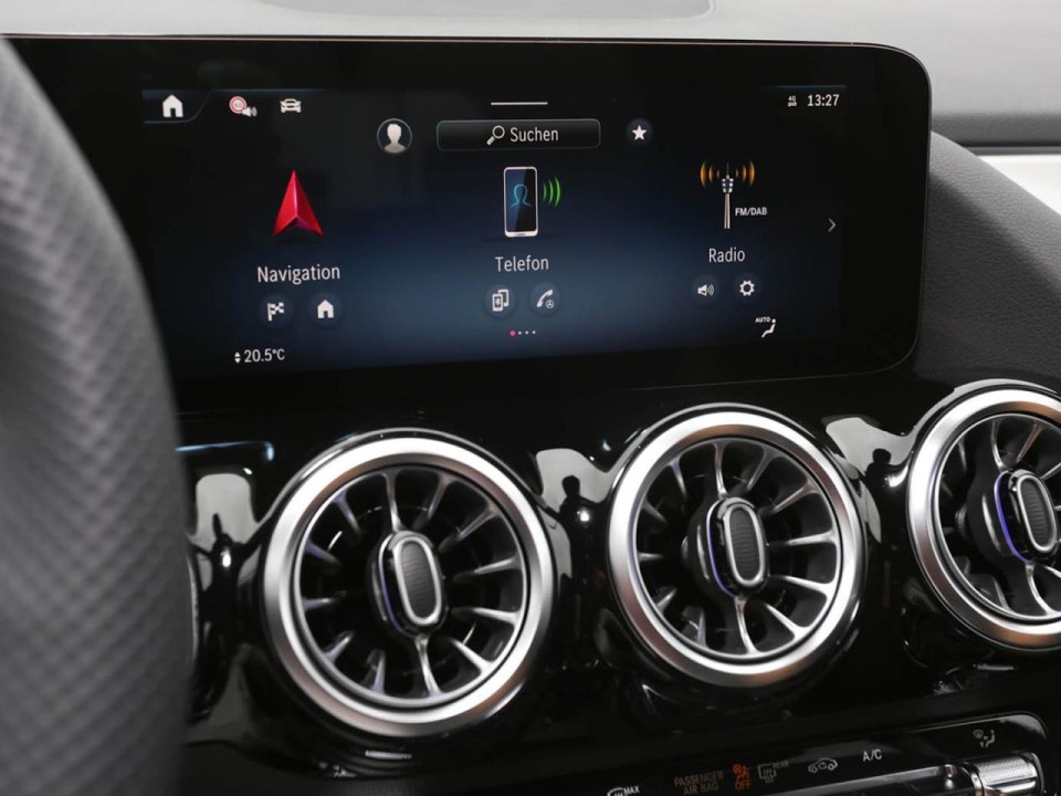 Mercedes-Benz GLA 220d 4MATIC AMG Line - foto 16