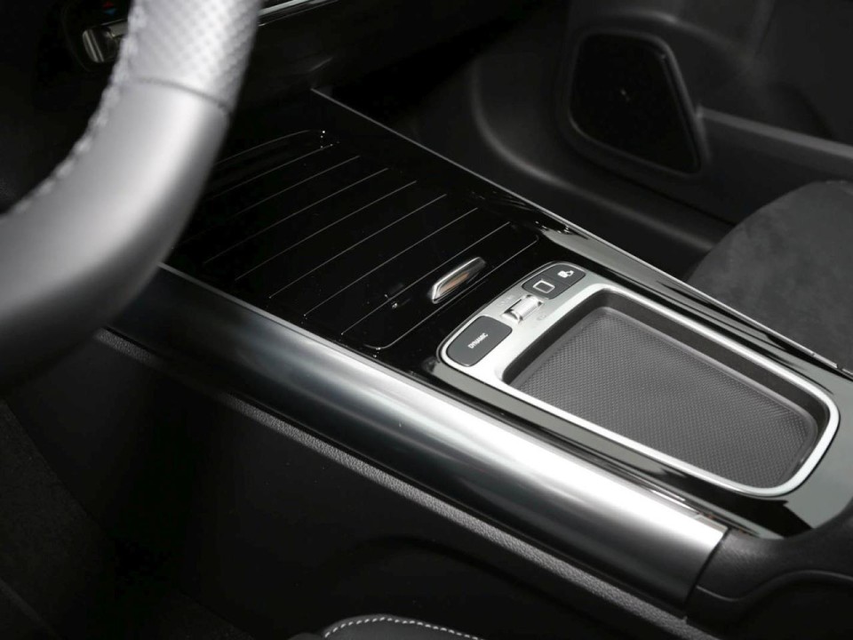 Mercedes-Benz GLA 220d 4MATIC AMG Line - foto 15