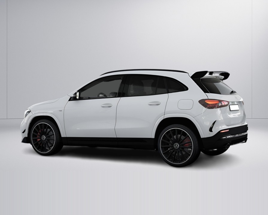 Mercedes-Benz GLA AMG 35 4MATIC (5)