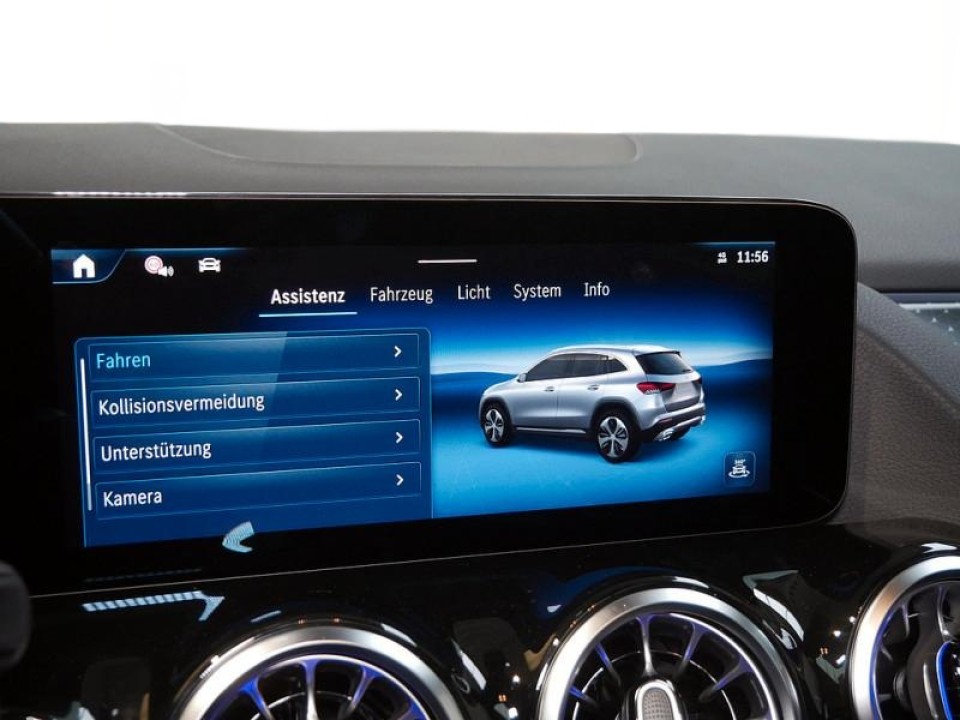 Mercedes-Benz GLA 200d - foto 12