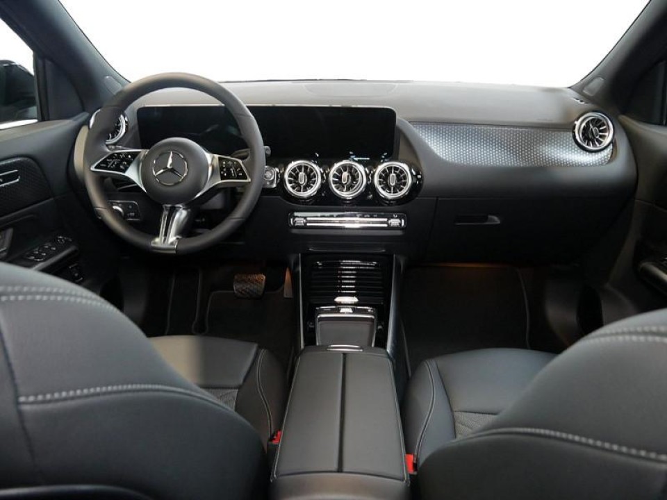 Mercedes-Benz GLA 200d - foto 7