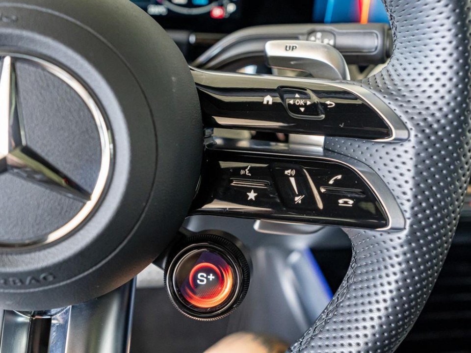 Mercedes-Benz GLA AMG 35 4MATIC - foto 9