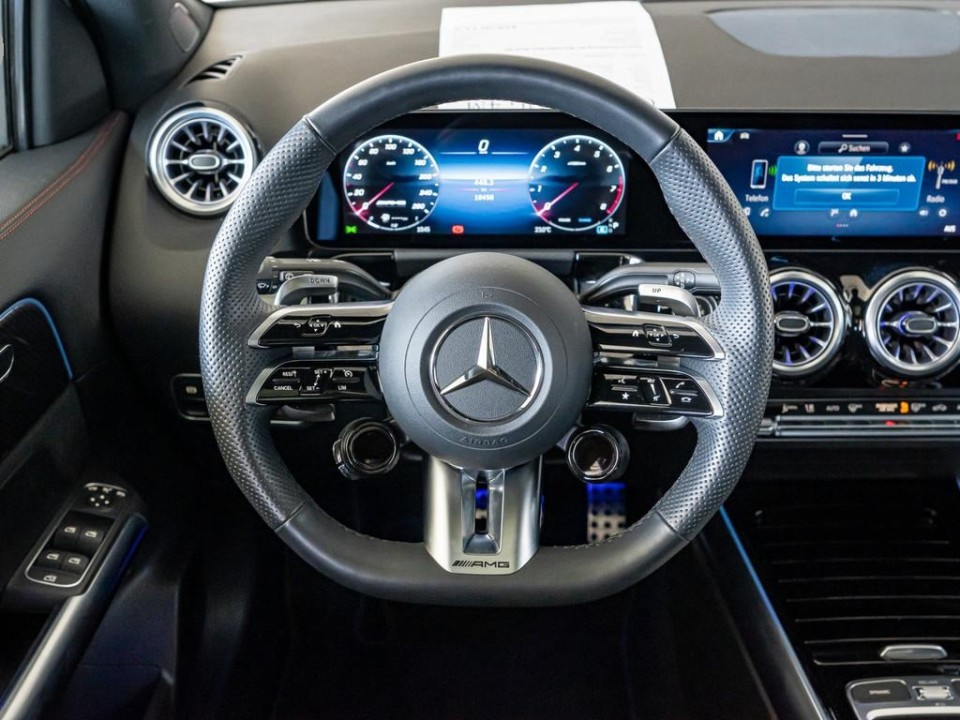Mercedes-Benz GLA AMG 35 4MATIC - foto 8