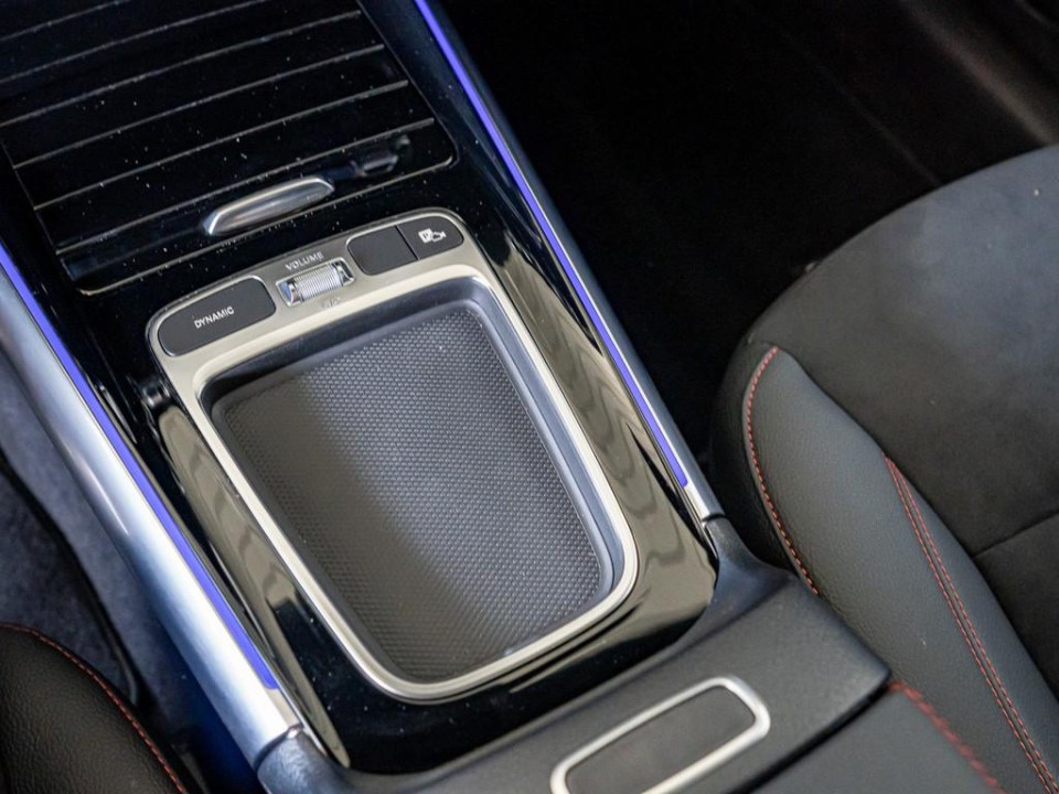 Mercedes-Benz GLA AMG 35 4MATIC - foto 13