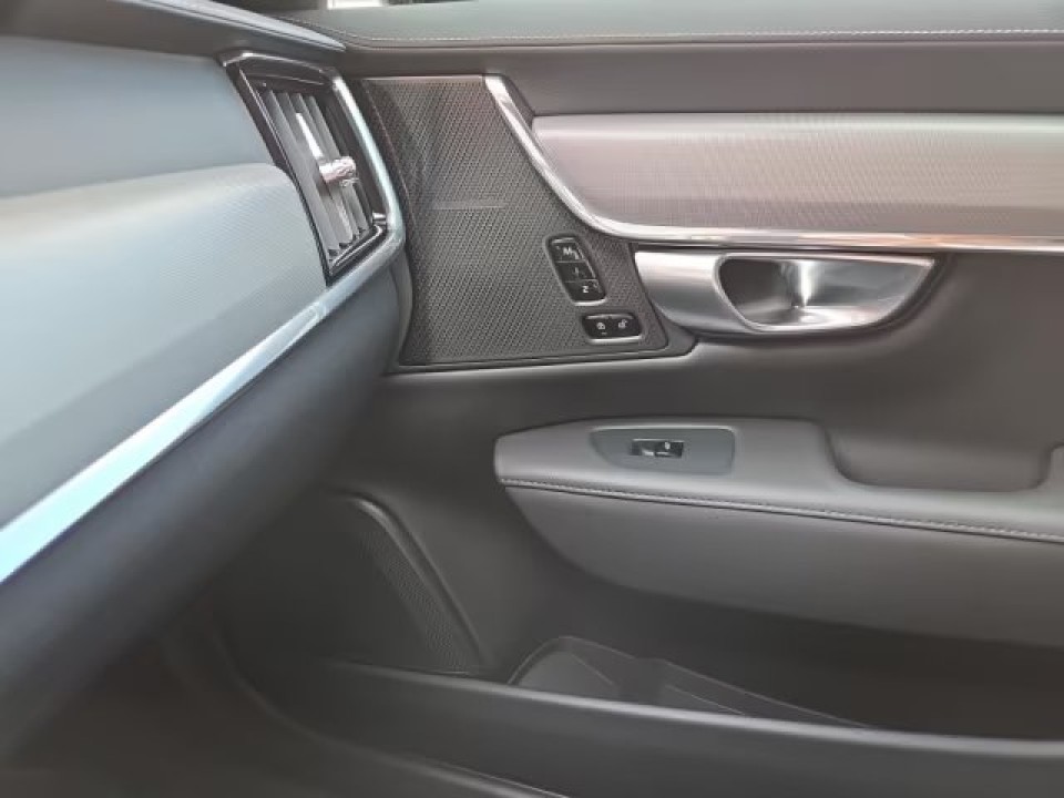 Volvo S90 T8 Recharge AWD Plus Dark - foto 12