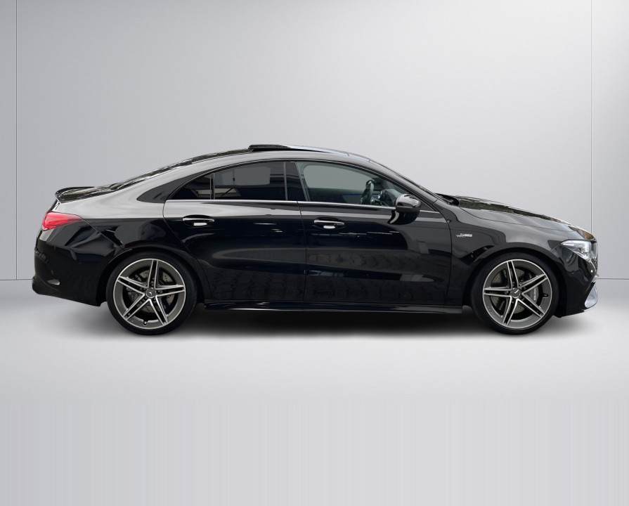 Mercedes-Benz CLA AMG 45 4MATIC (2)