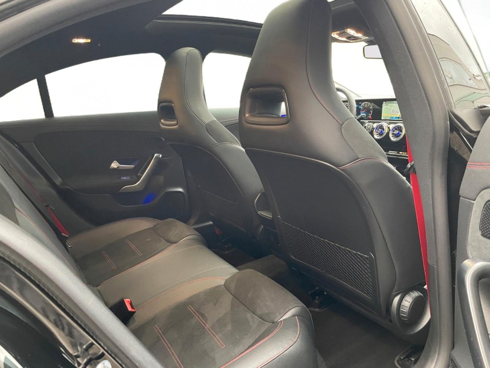 Mercedes-Benz CLA AMG 45 4MATIC - foto 11