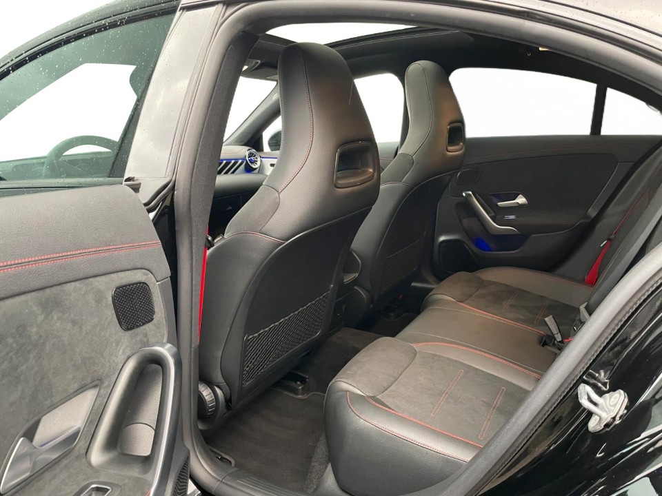 Mercedes-Benz CLA AMG 45 4MATIC - foto 10