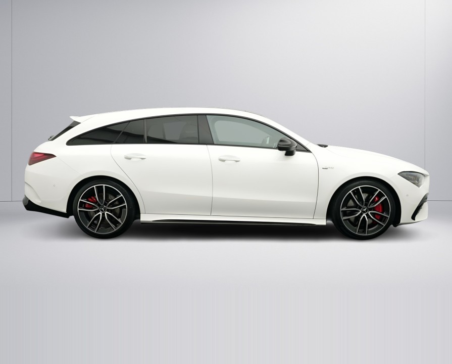 Mercedes-Benz CLA AMG 35 4MATIC Shooting Brake (4)