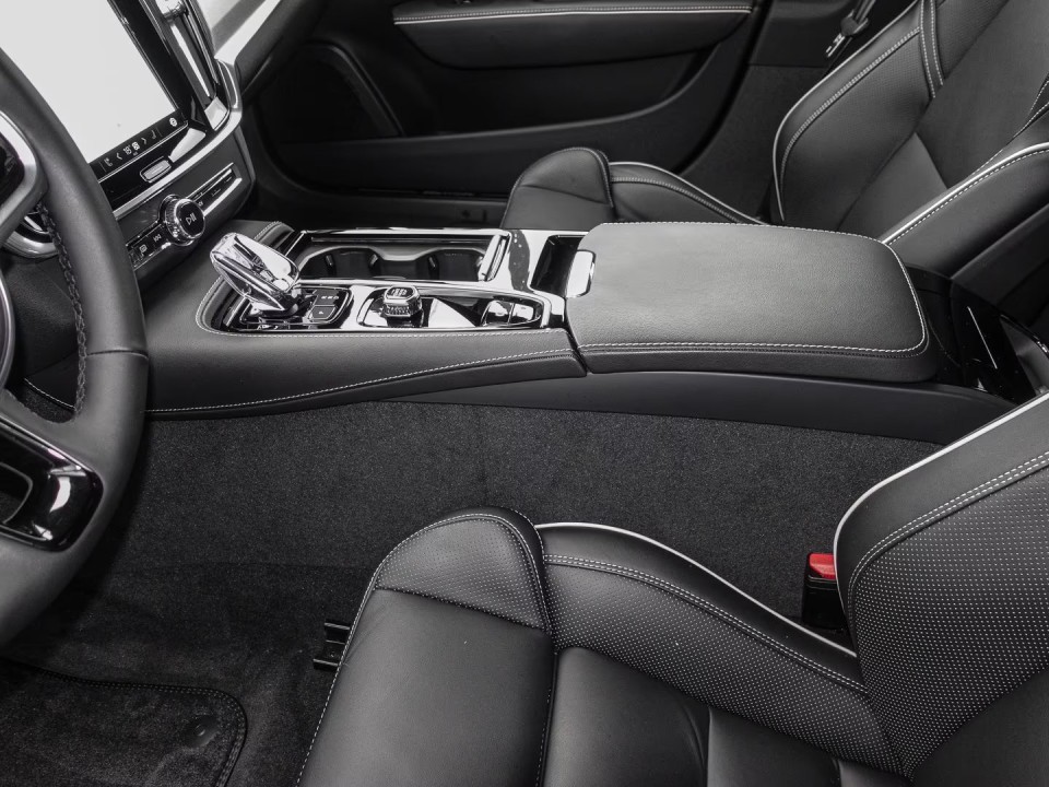 Volvo S90 T8 Recharge AWD Plus Dark - foto 10