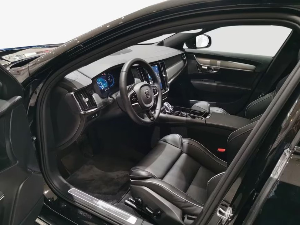 Volvo S90 T8 Recharge AWD Ultimate Dark (5)