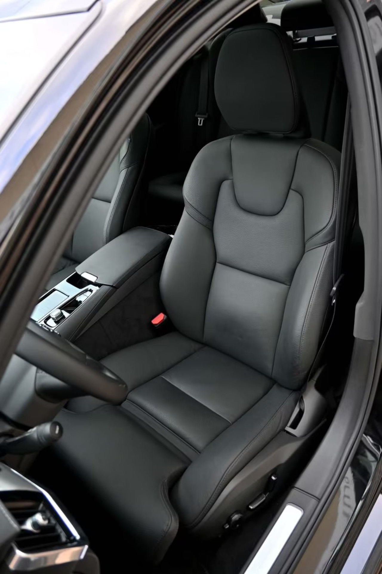 Volvo S90 T8 Recharge AWD Plus Dark - foto 14