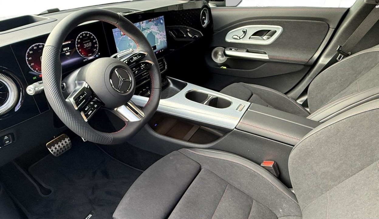 Mercedes-Benz CLA 350 4MATIC EQ - foto 6