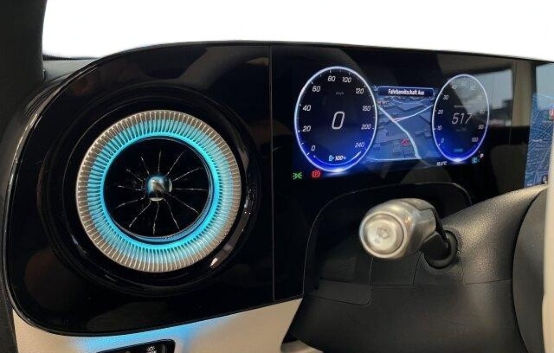 Mercedes-Benz CLA 250 EQ - foto 15