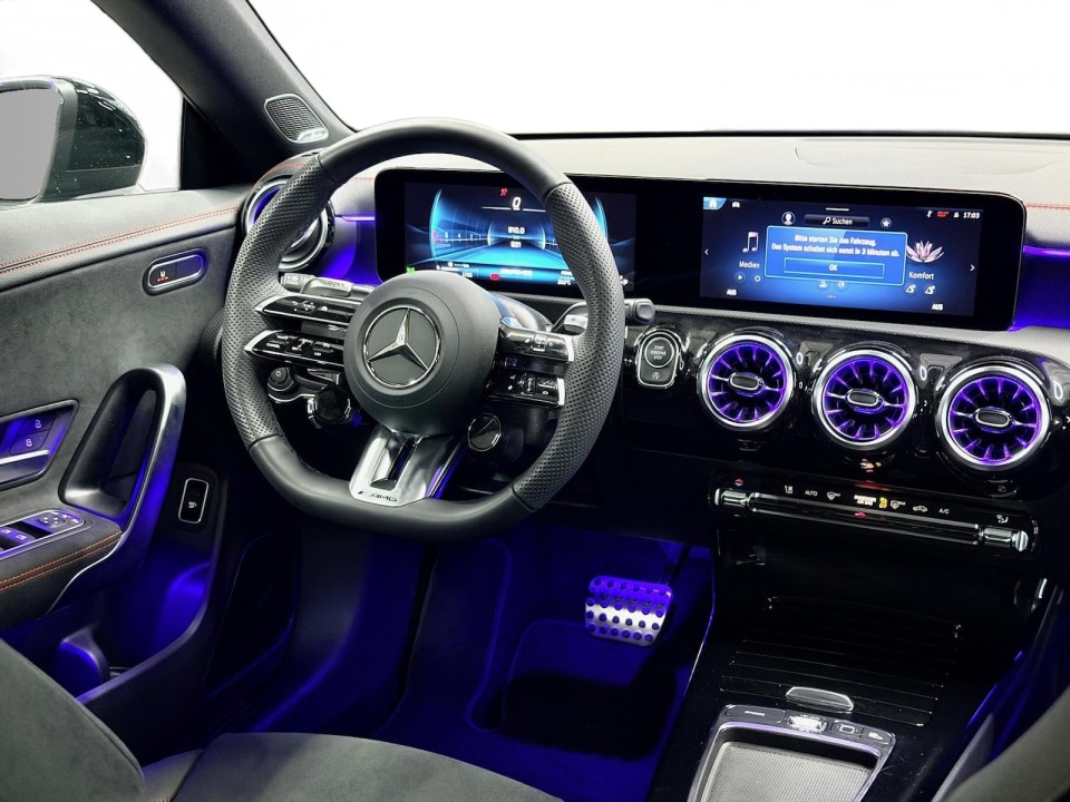 Mercedes-Benz CLA AMG 35 4MATIC - foto 14