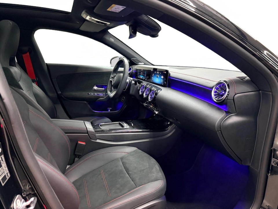 Mercedes-Benz CLA AMG 35 4MATIC - foto 11