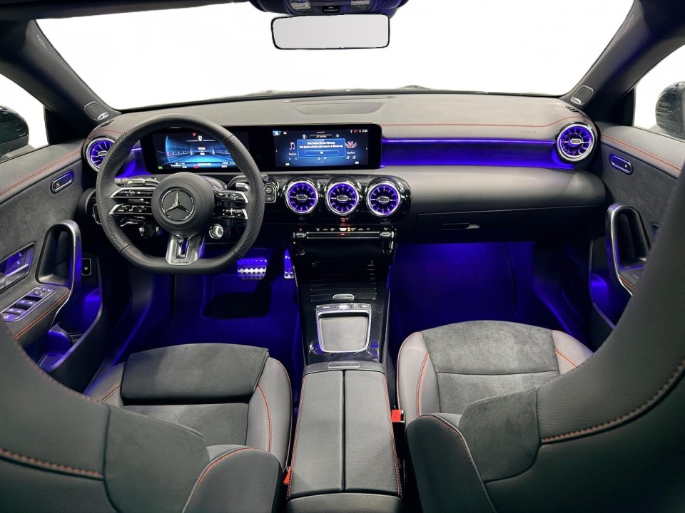 Mercedes-Benz CLA AMG 35 4MATIC - foto 12