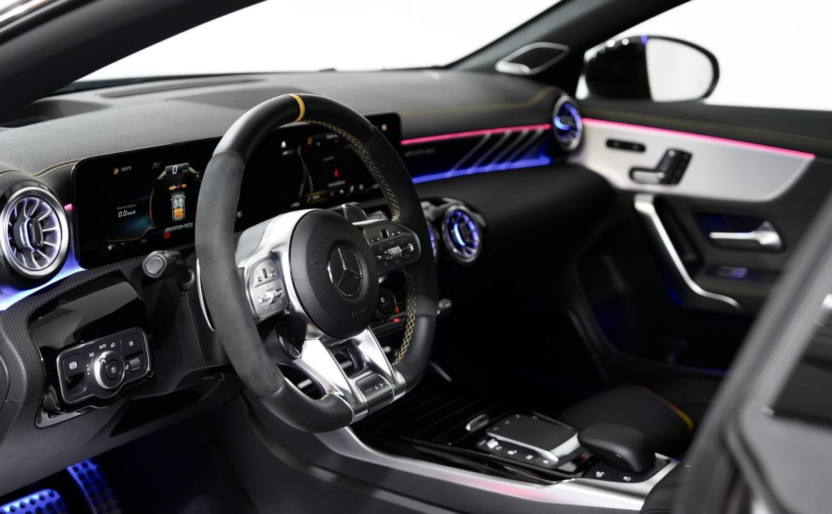 Mercedes-Benz CLA AMG 45s 4MATIC - foto 9