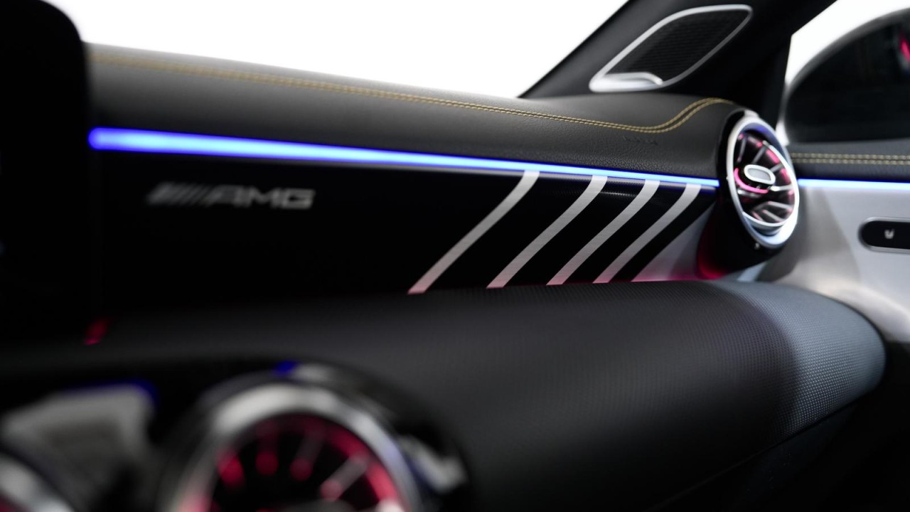 Mercedes-Benz CLA AMG 45s 4MATIC - foto 24