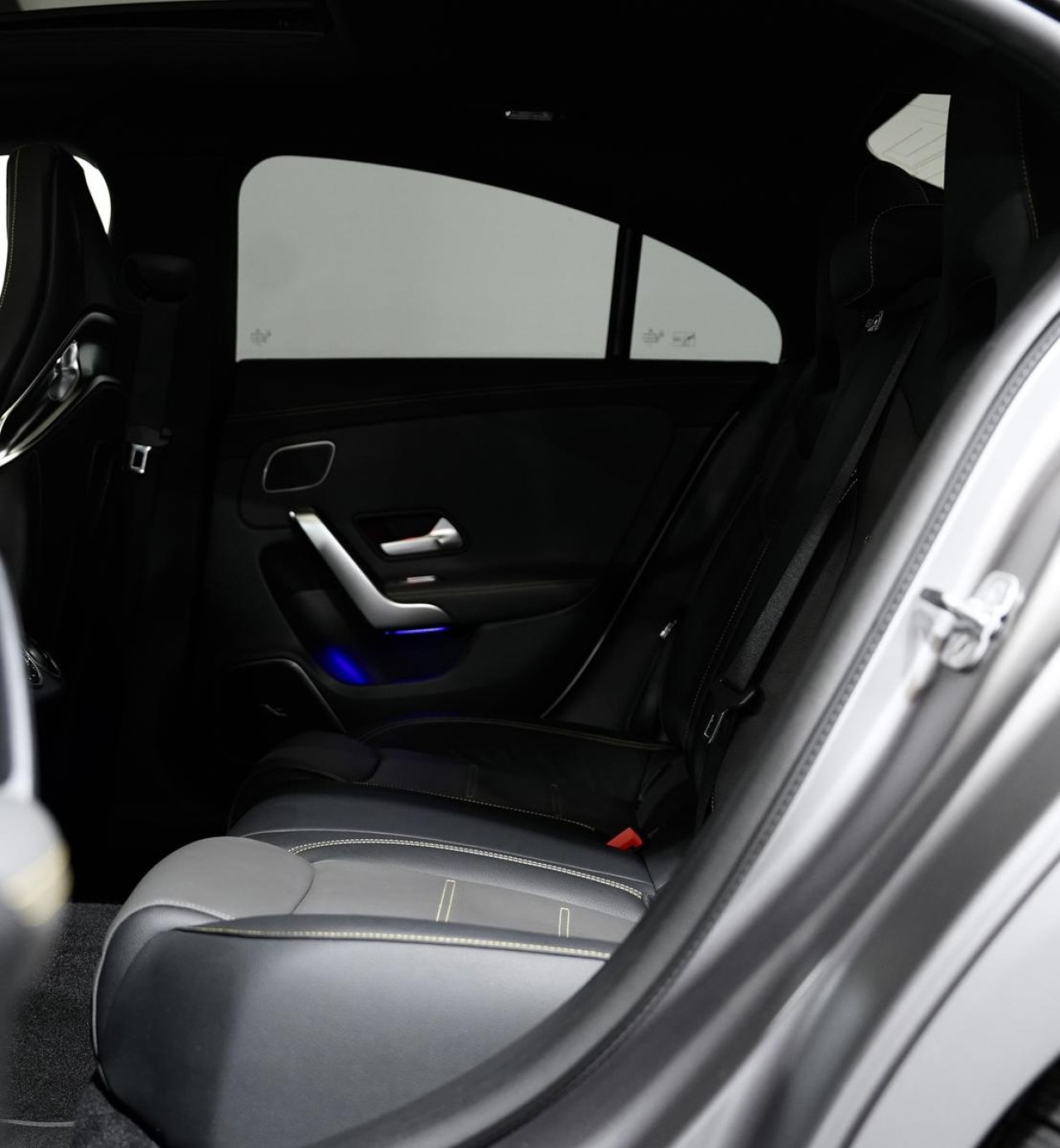 Mercedes-Benz CLA AMG 45s 4MATIC - foto 11