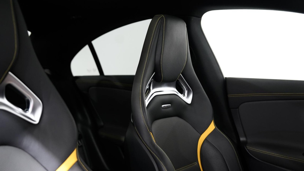 Mercedes-Benz CLA AMG 45s 4MATIC - foto 18