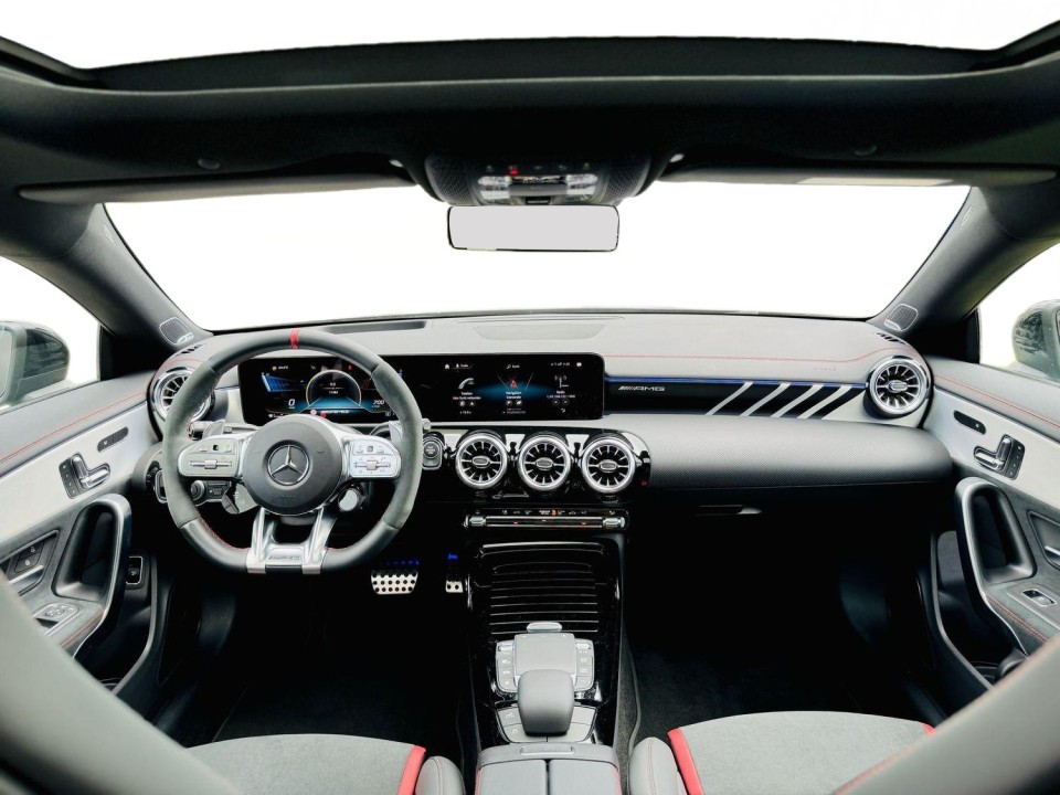 Mercedes-Benz CLA AMG 35 4MATIC Shooting Brake - foto 10