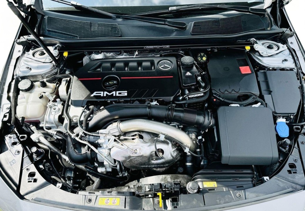 Mercedes-Benz CLA AMG 35 4MATIC Shooting Brake - foto 24