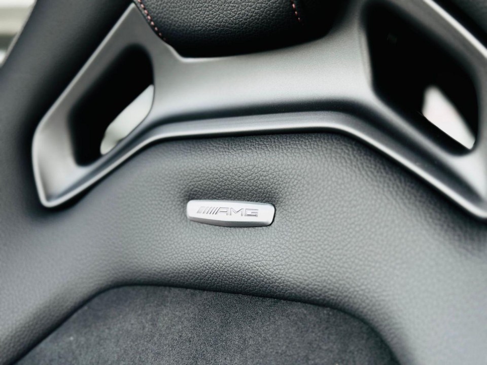 Mercedes-Benz CLA AMG 35 4MATIC Shooting Brake - foto 17