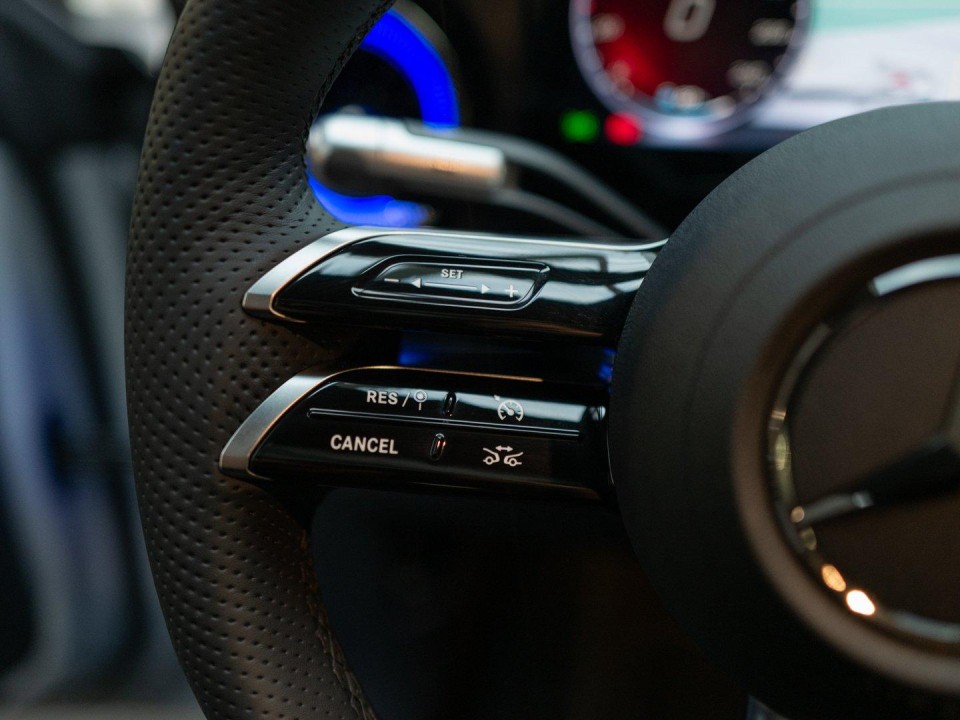 Mercedes-Benz CLA 250 EQ - foto 17